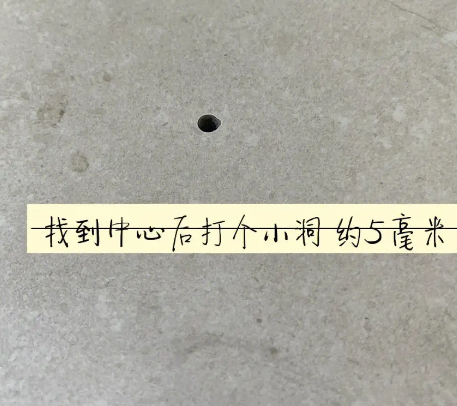 安庆市瓷砖空鼓维修公司专业解答在瓷砖铺贴过程中，如果砂料搅拌不均匀，将会带来以下问题